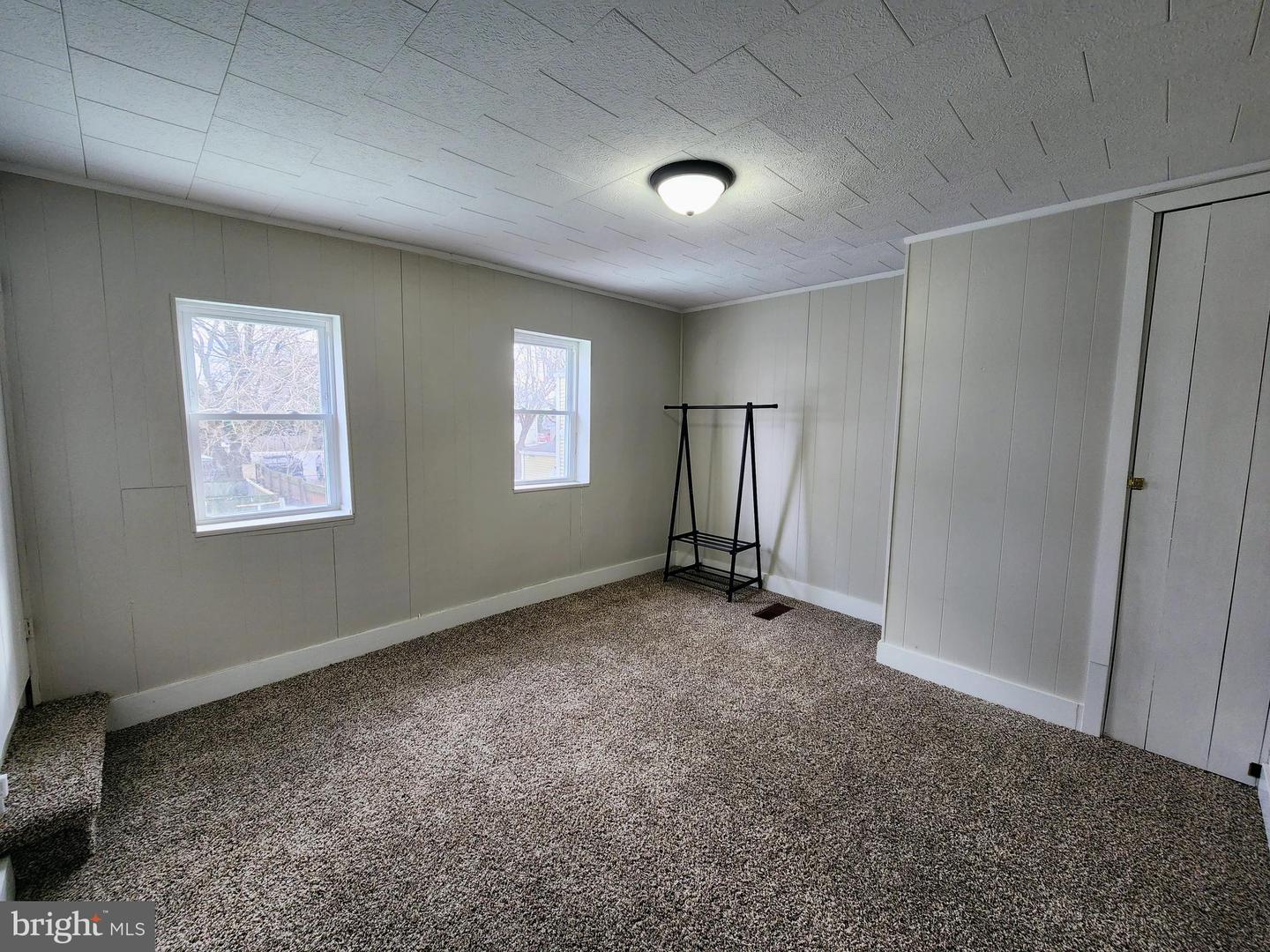 170 E North St Property Photo 10