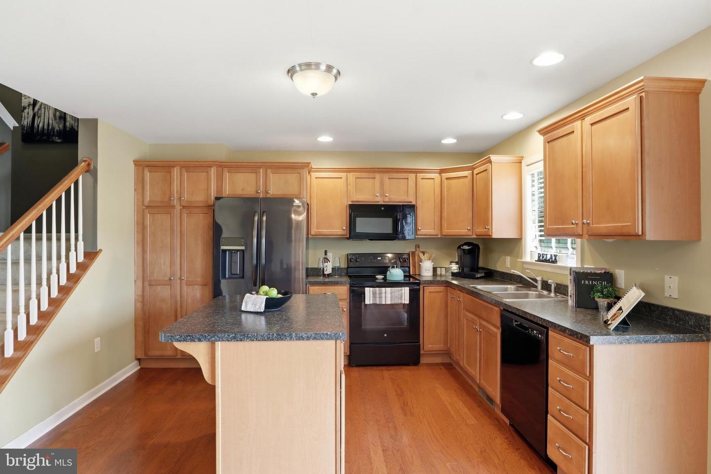 555 Meadow Croft Cir Property Photo 12