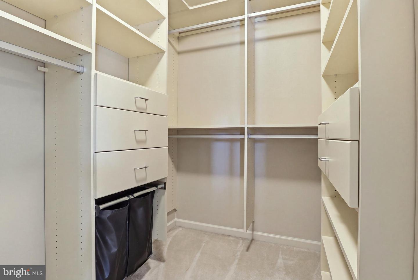 555 Meadow Croft Cir Property Photo 23