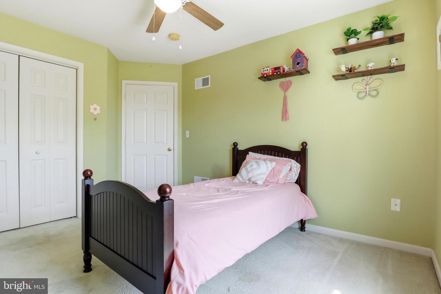 555 Meadow Croft Cir Property Photo 28
