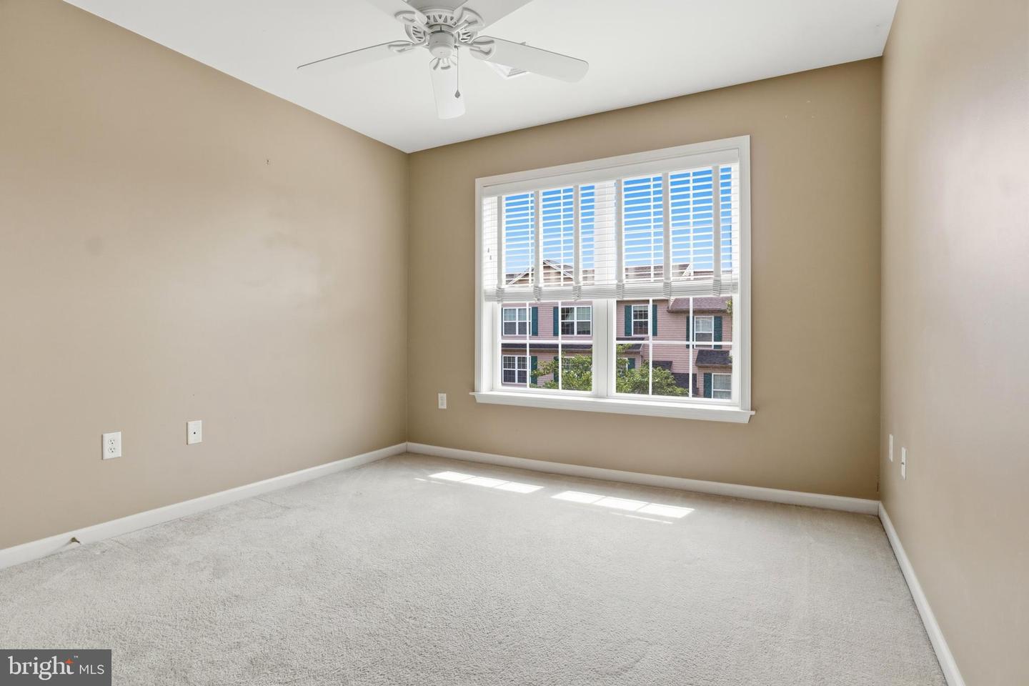 555 Meadow Croft Cir Property Photo 29