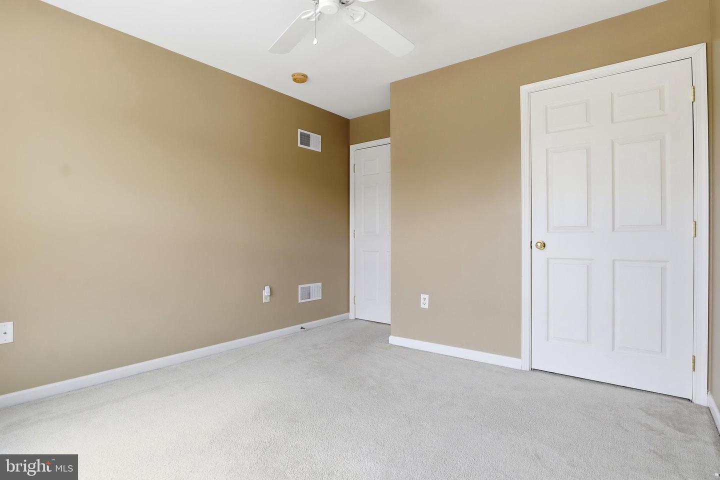 555 Meadow Croft Cir Property Photo 30