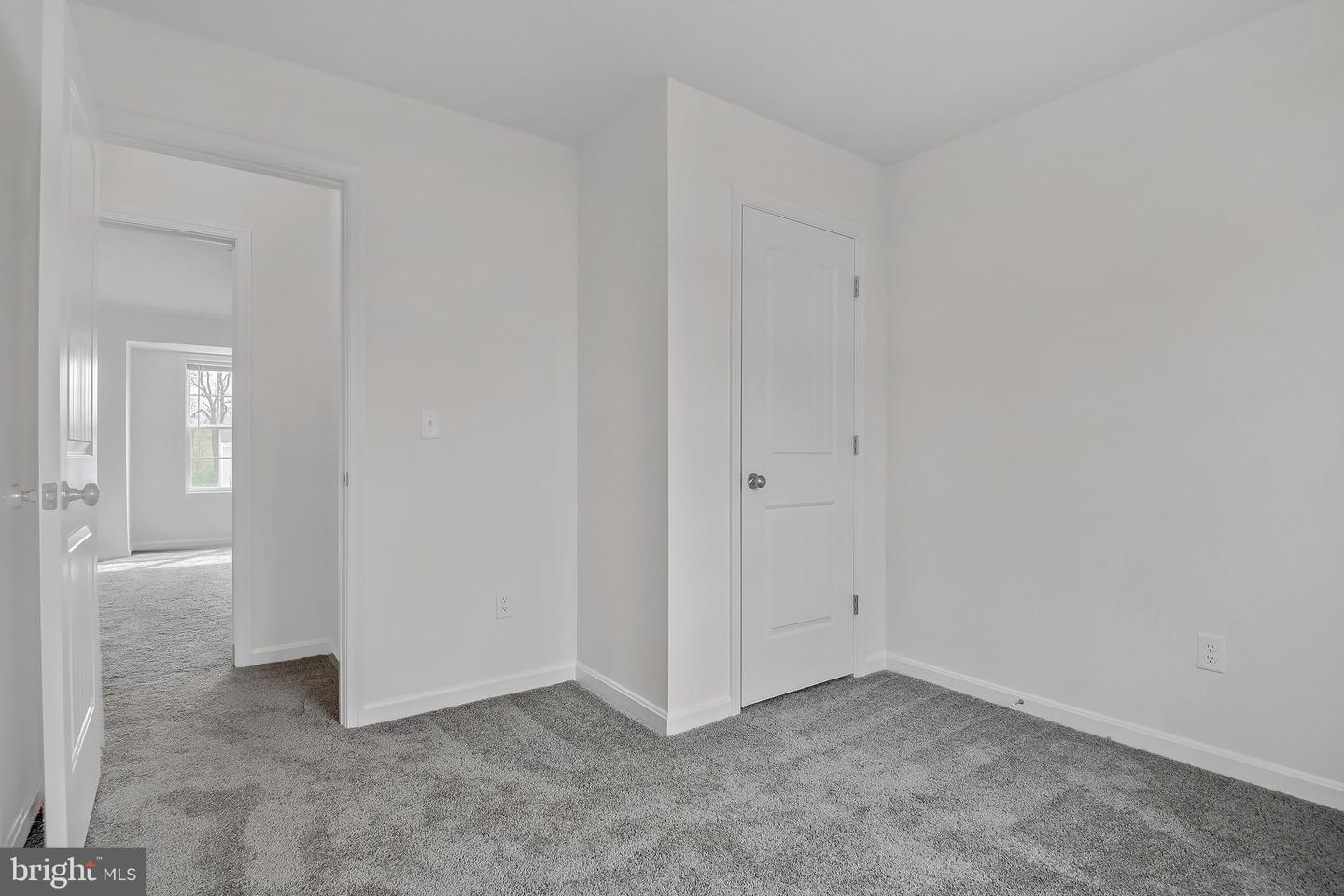 24 Laurel Way Property Photo 14