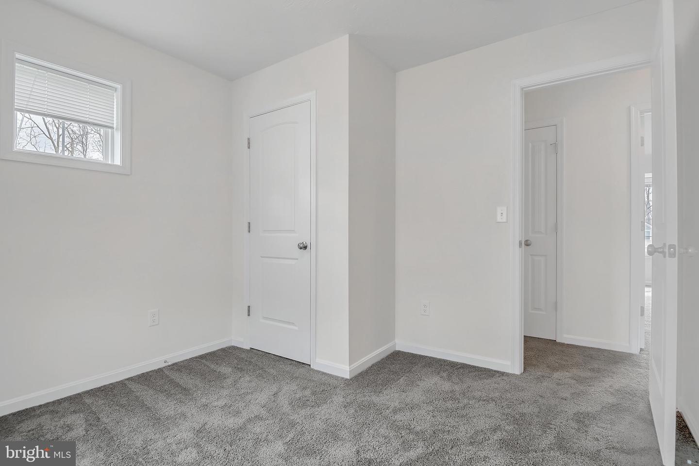 24 Laurel Way Property Photo 16