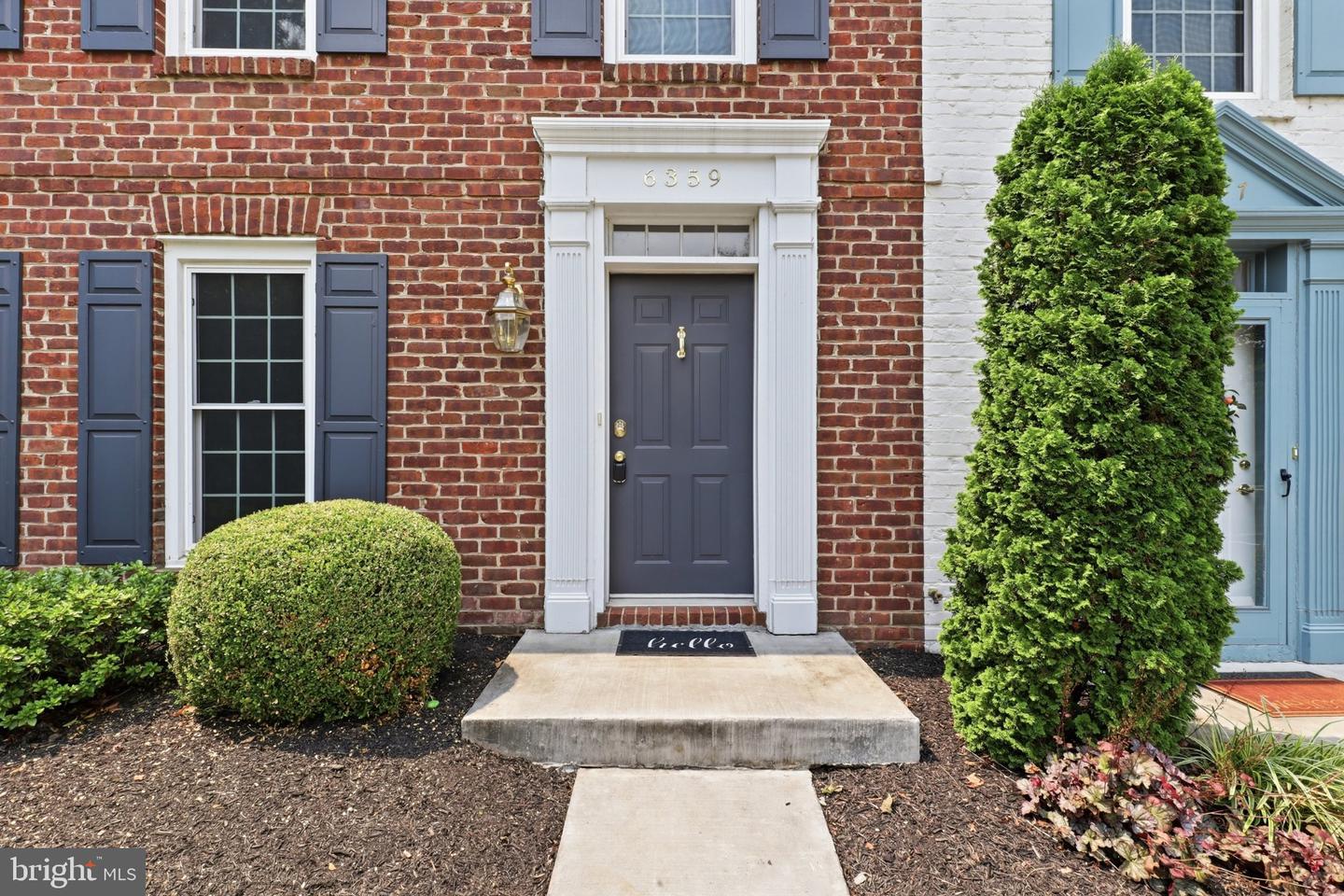 6359 Stanford Ct Property Photo 4