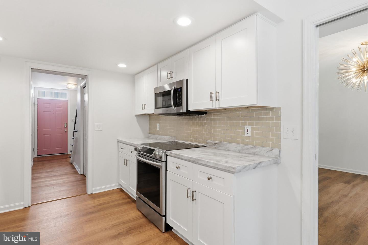 6359 Stanford Ct Property Photo 14