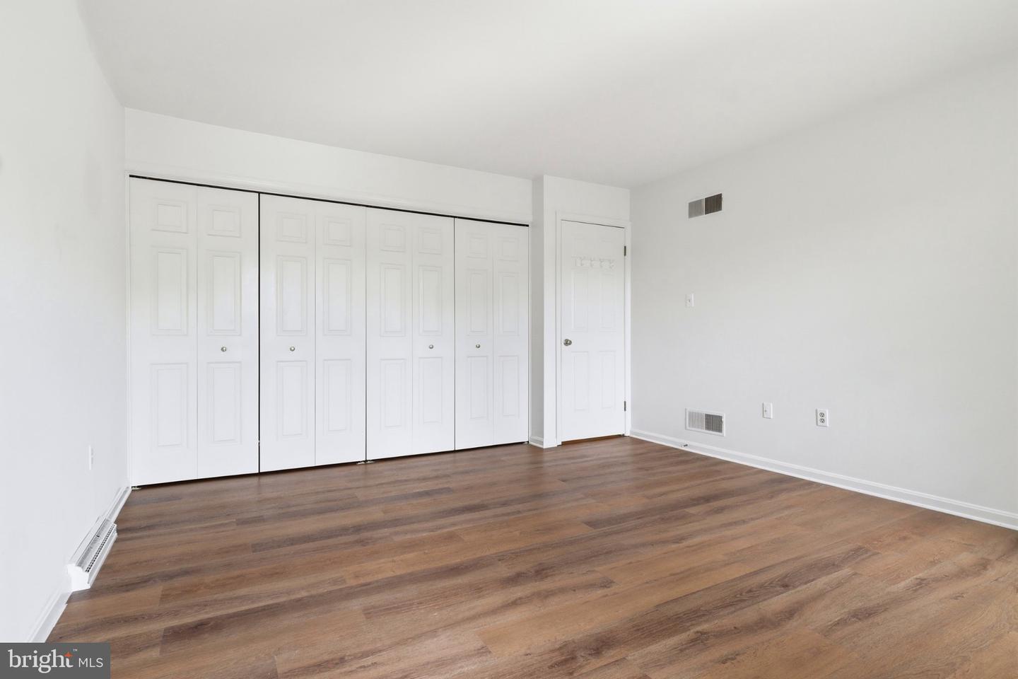 6359 Stanford Ct Property Photo 26