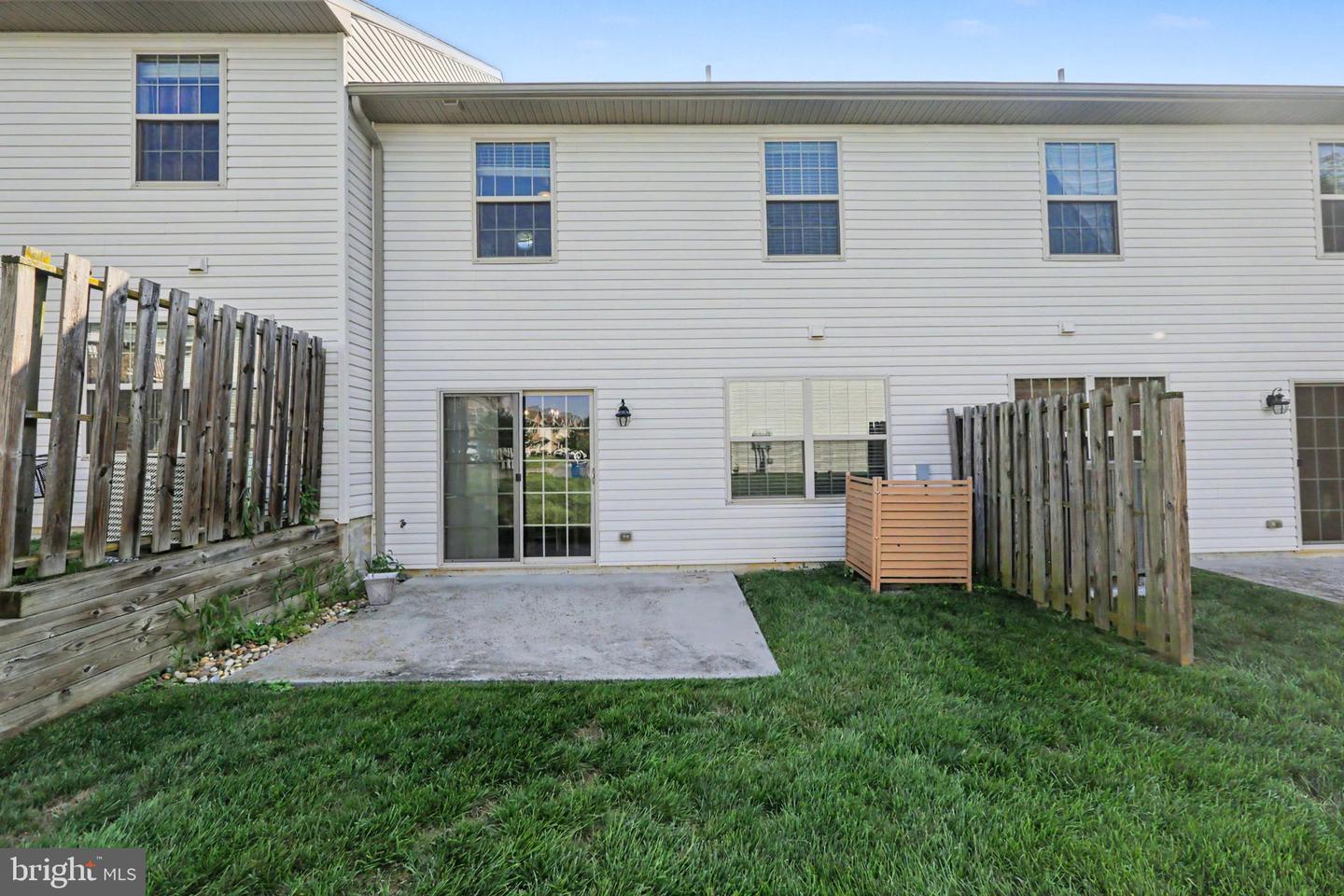 276 Melbourne Ln Property Photo 26