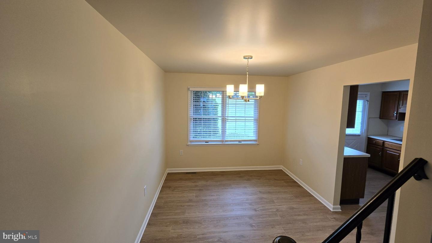 12 Bentley Pl Property Photo 2