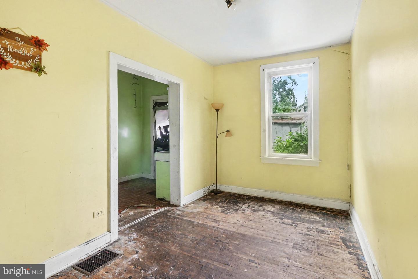 453 W Penn St Property Photo 13