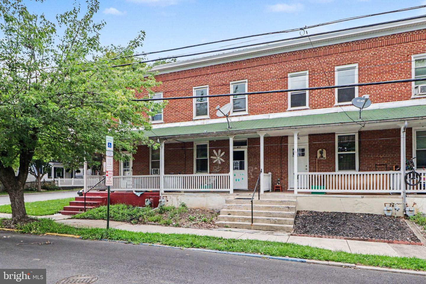 453 W Penn St Property Photo 19