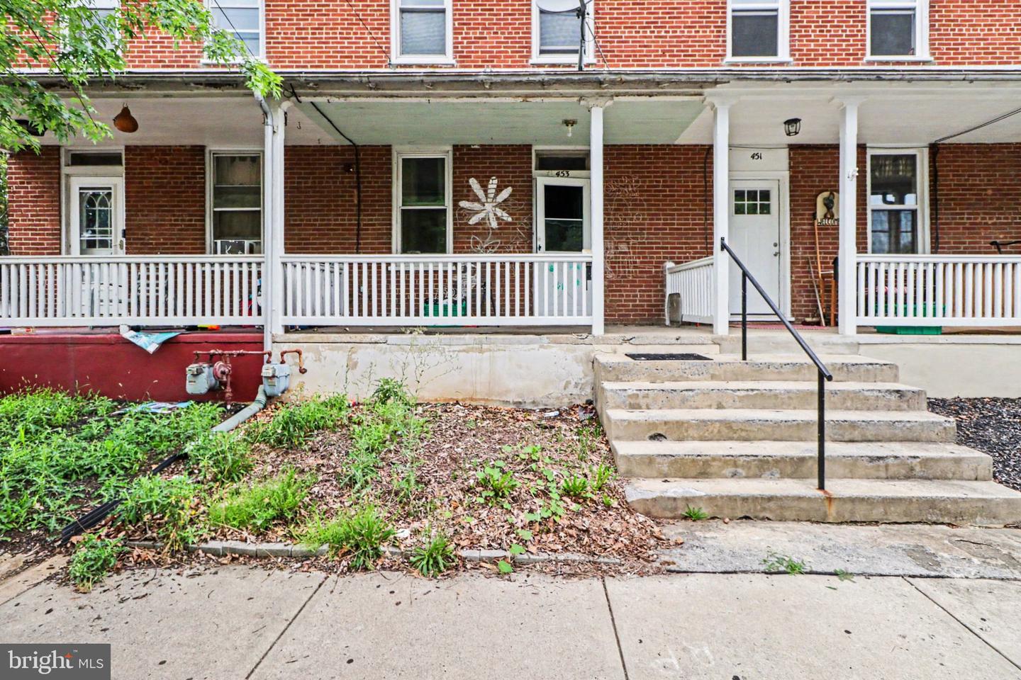 453 W Penn St Property Photo 20