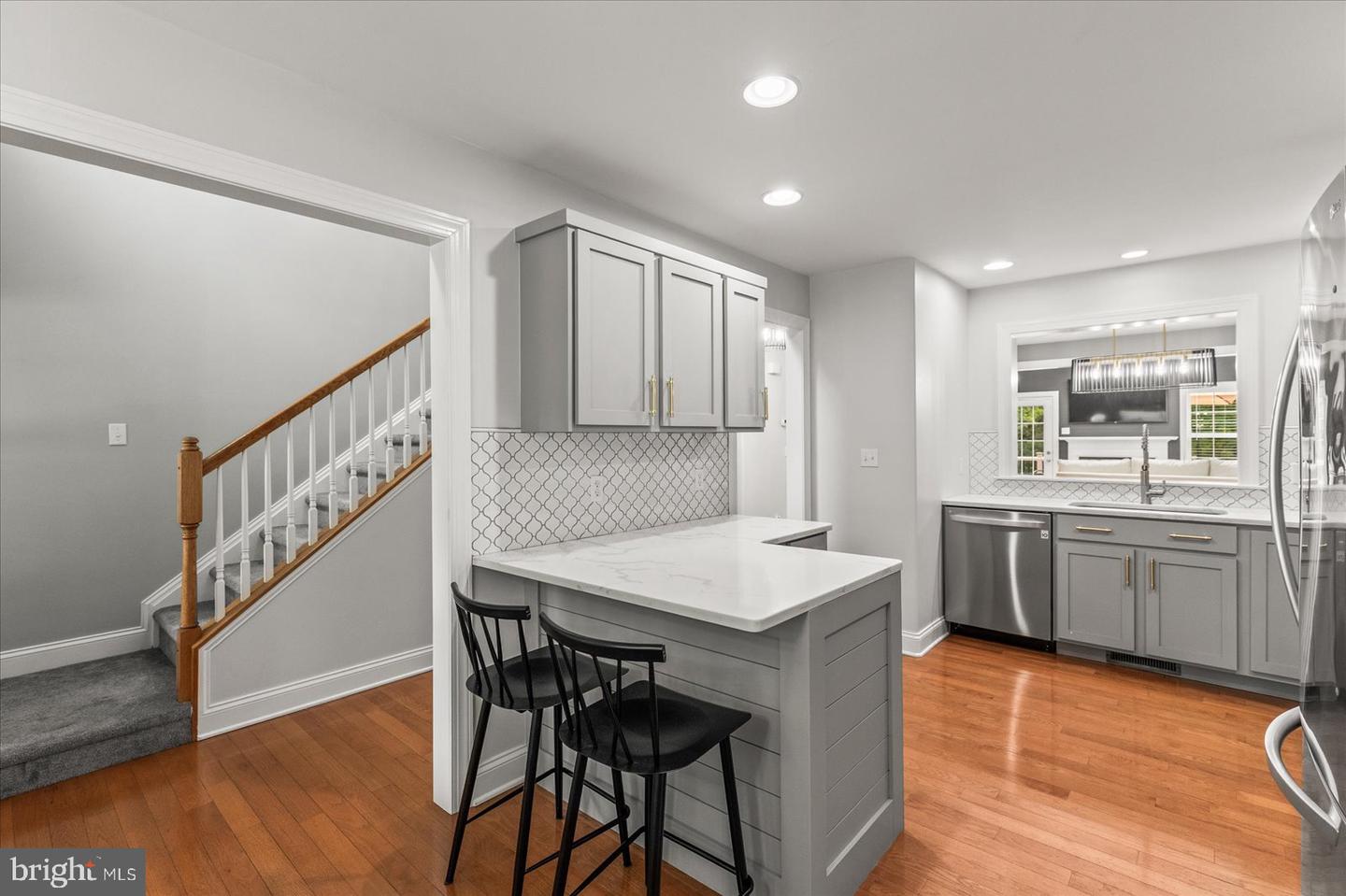 2012 Golden Ct Property Photo 11