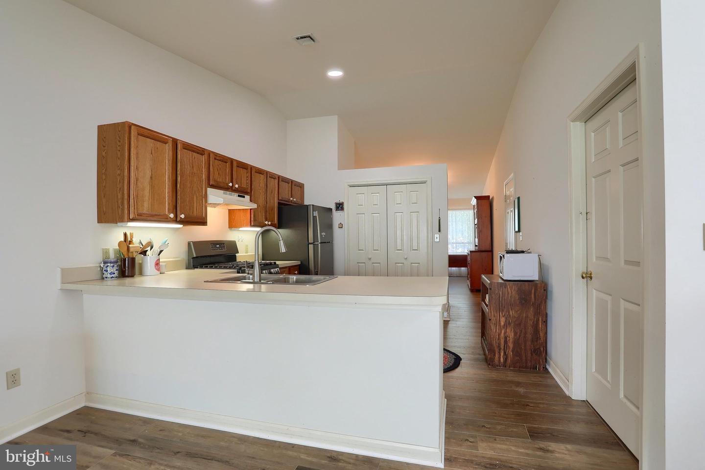 1 Thornhill Ct Property Photo 7