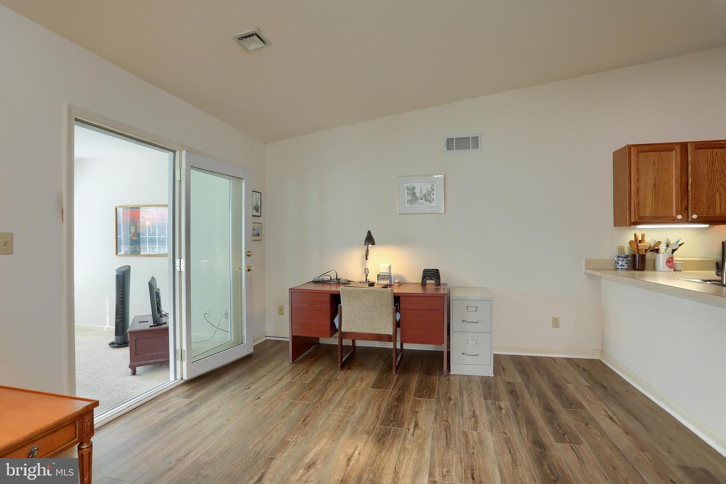 1 Thornhill Ct Property Photo 8