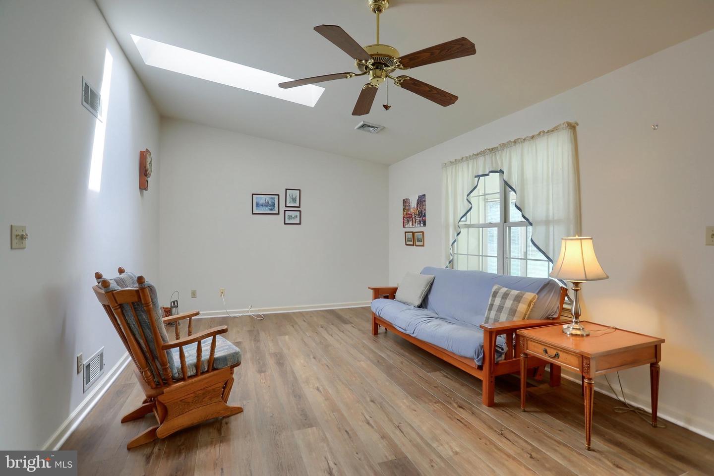 1 Thornhill Ct Property Photo 9
