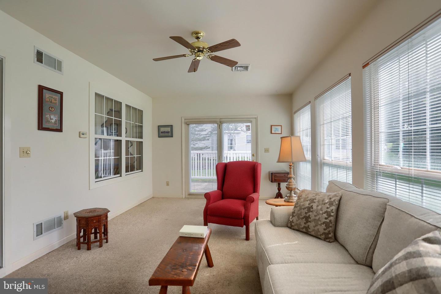 1 Thornhill Ct Property Photo 11