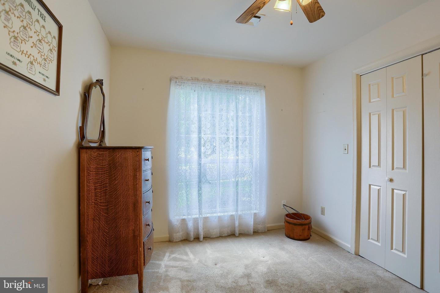 1 Thornhill Ct Property Photo 16