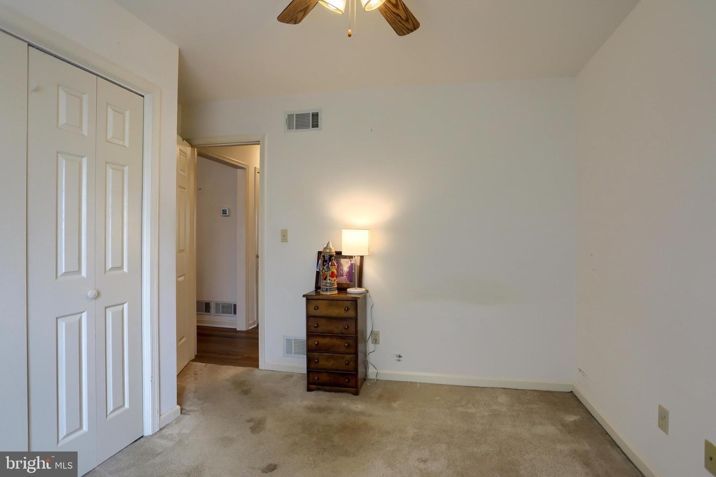 1 Thornhill Ct Property Photo 17