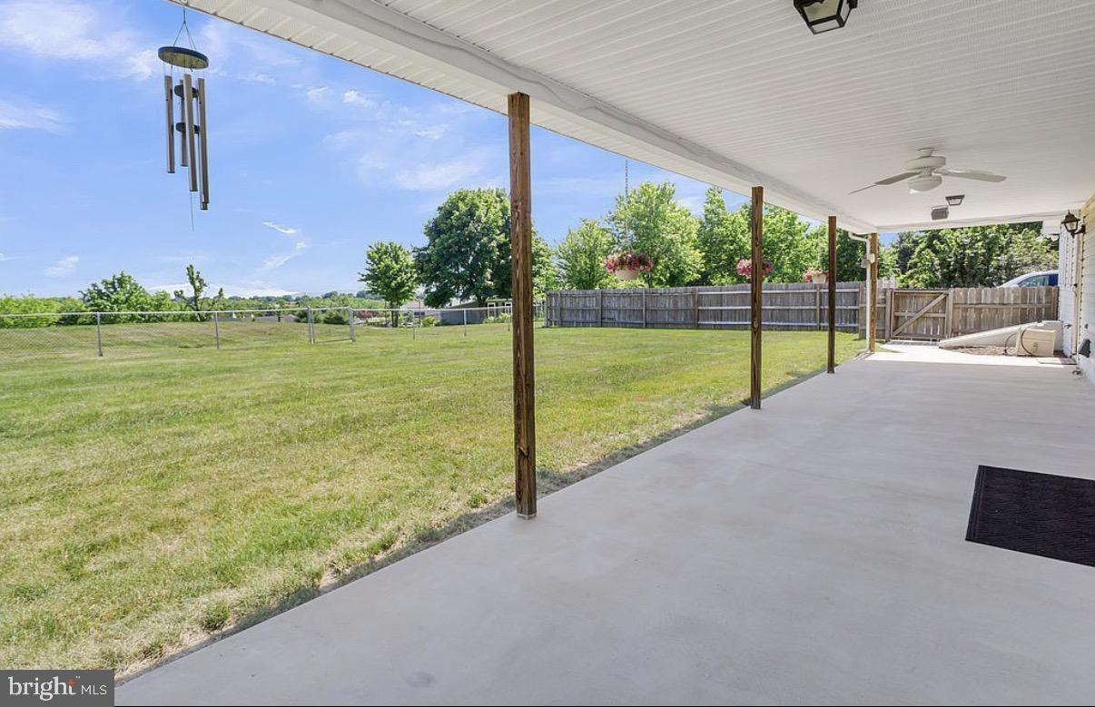 1813 Hunter Dr Property Photo 9