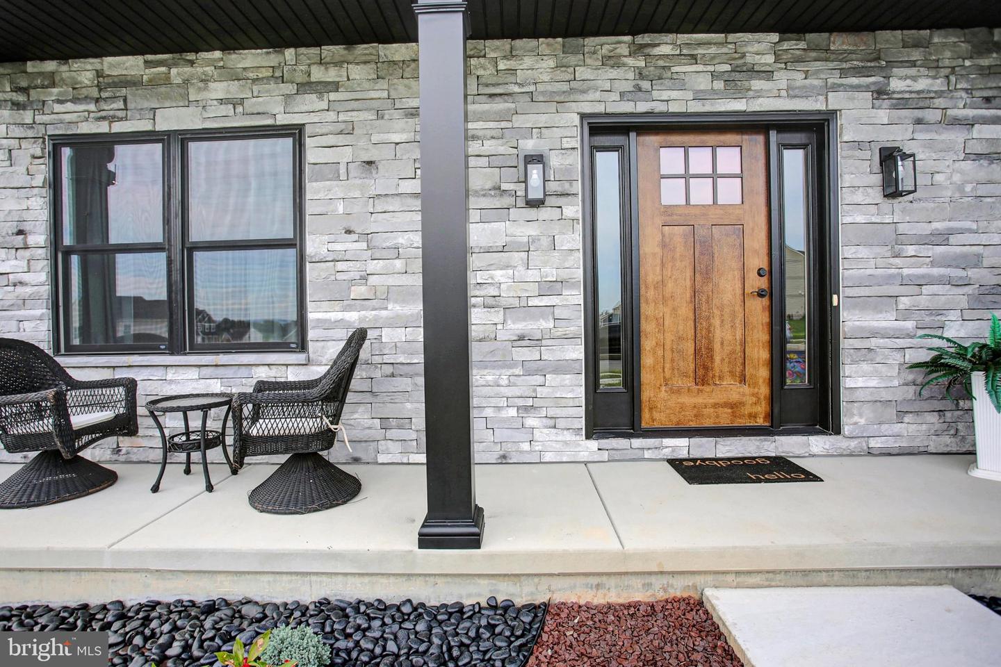 7 Brubacker Dr Property Photo 6