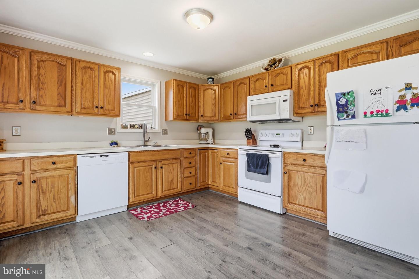 18 Larch Property Photo 10