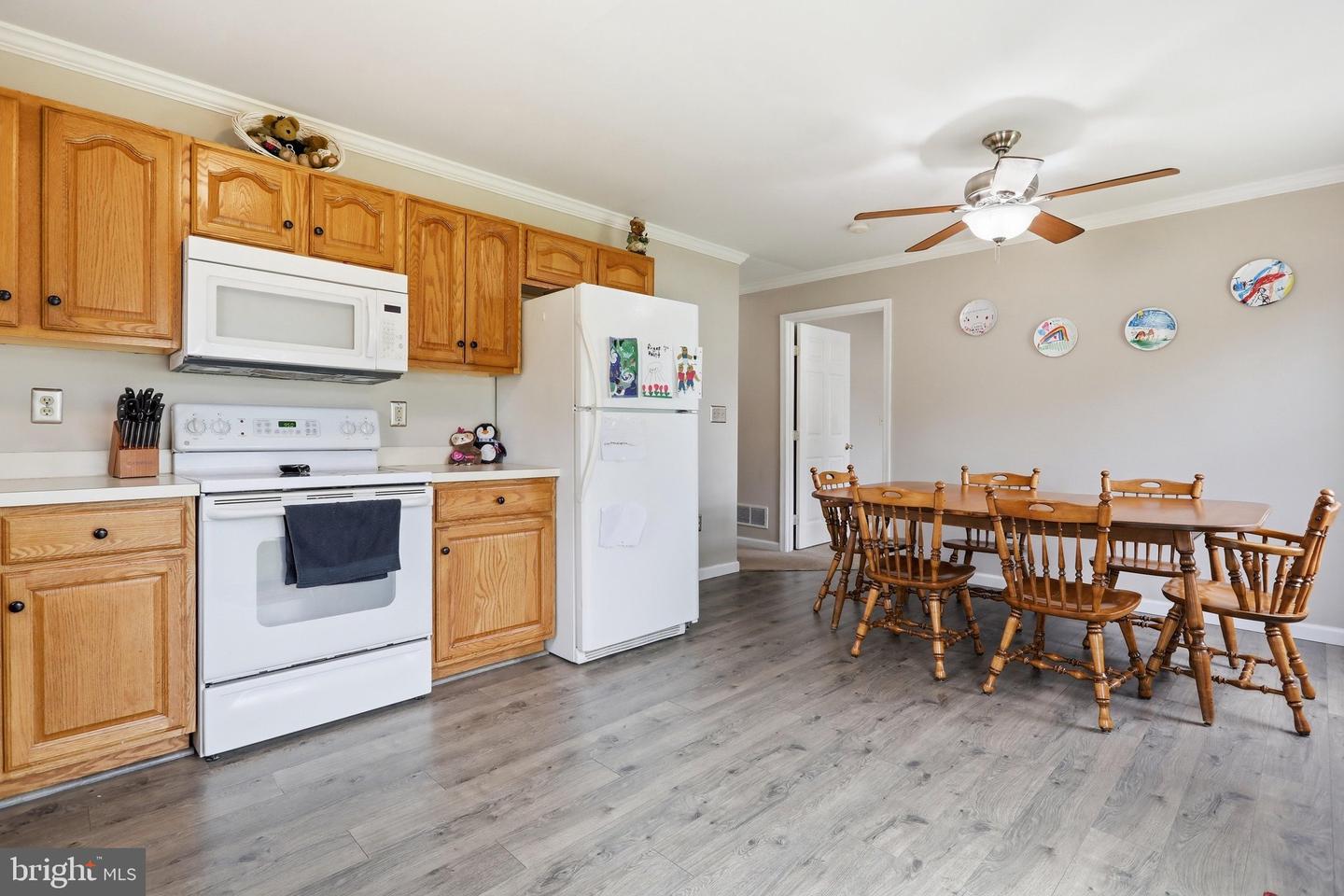 18 Larch Property Photo 12