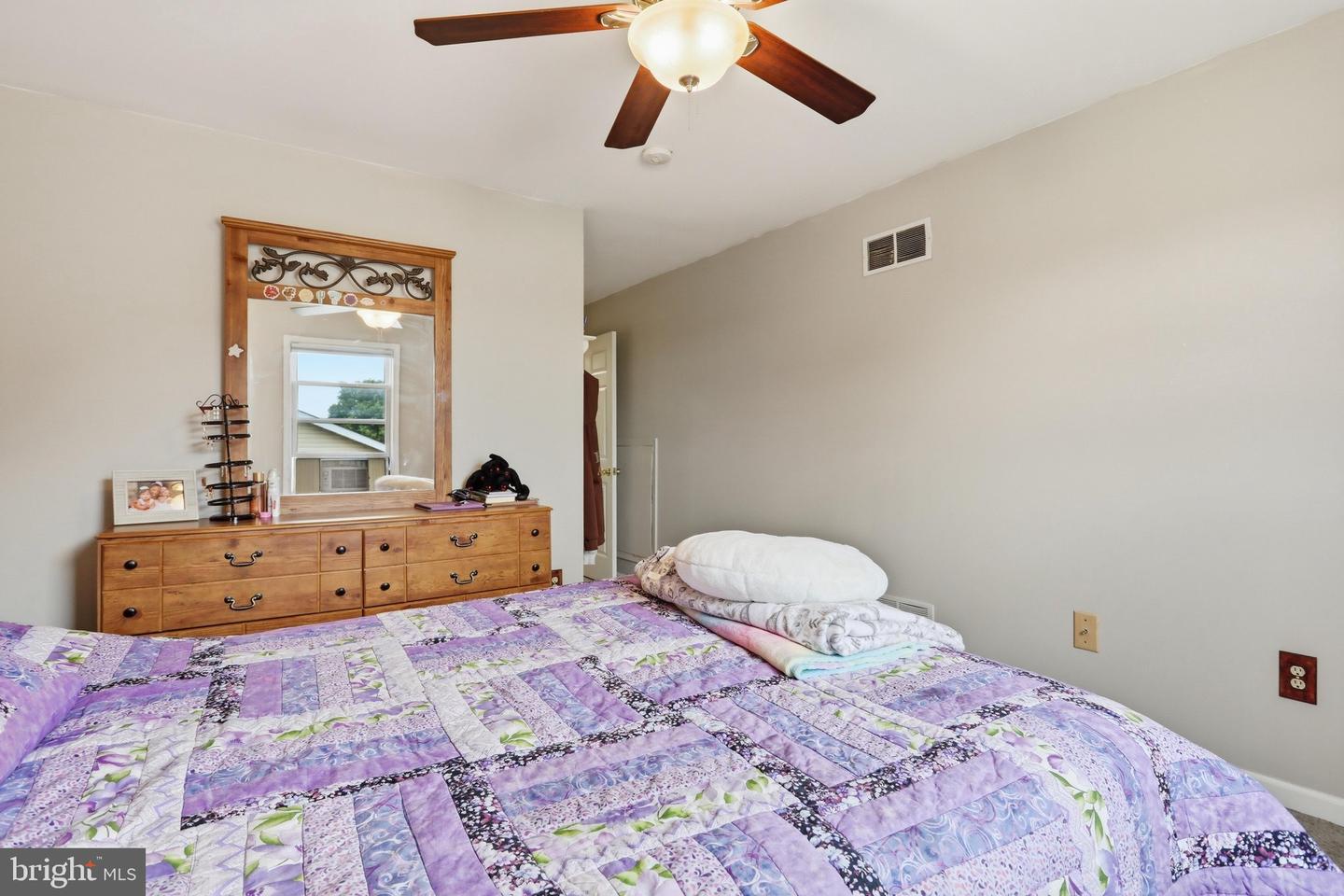 18 Larch Property Photo 18