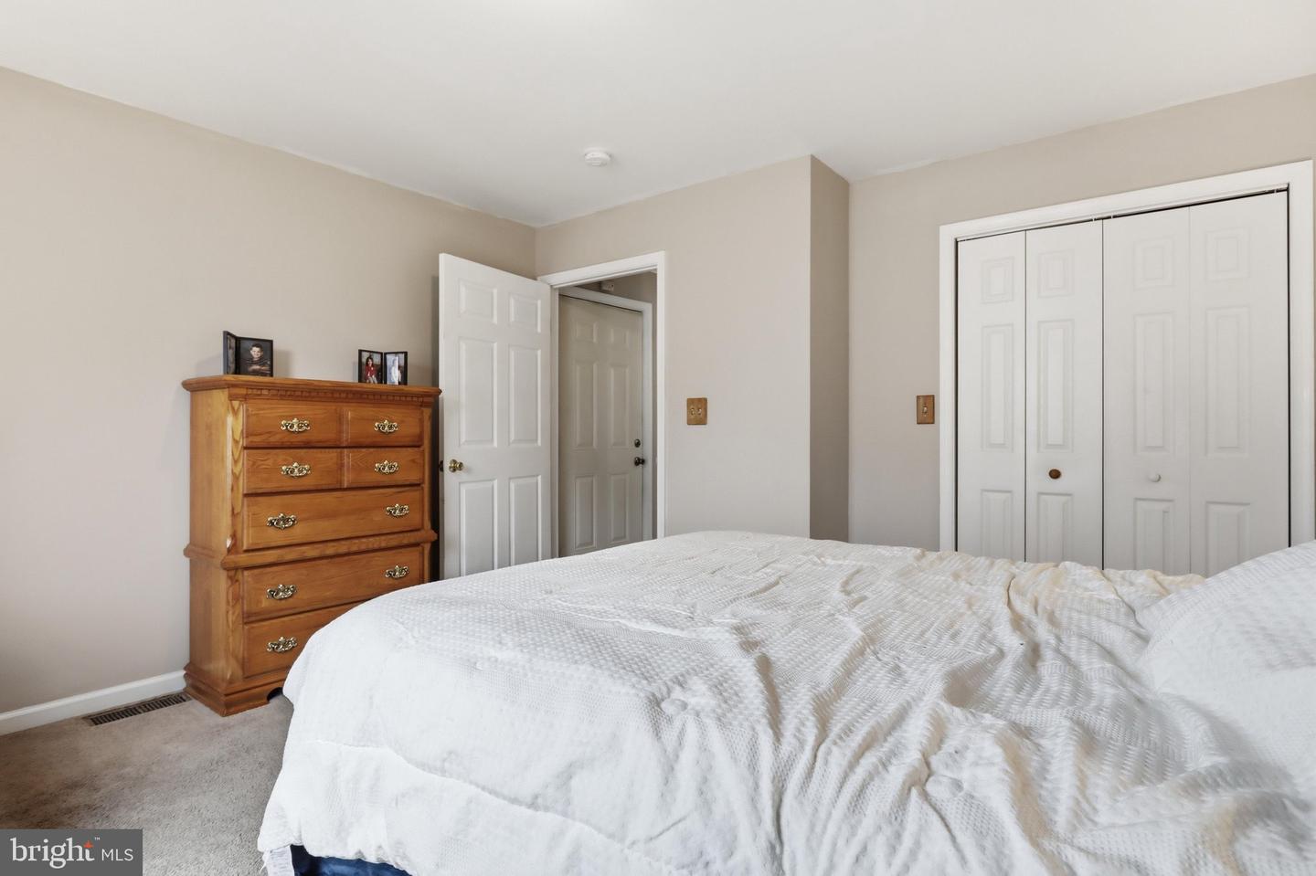 18 Larch Property Photo 24