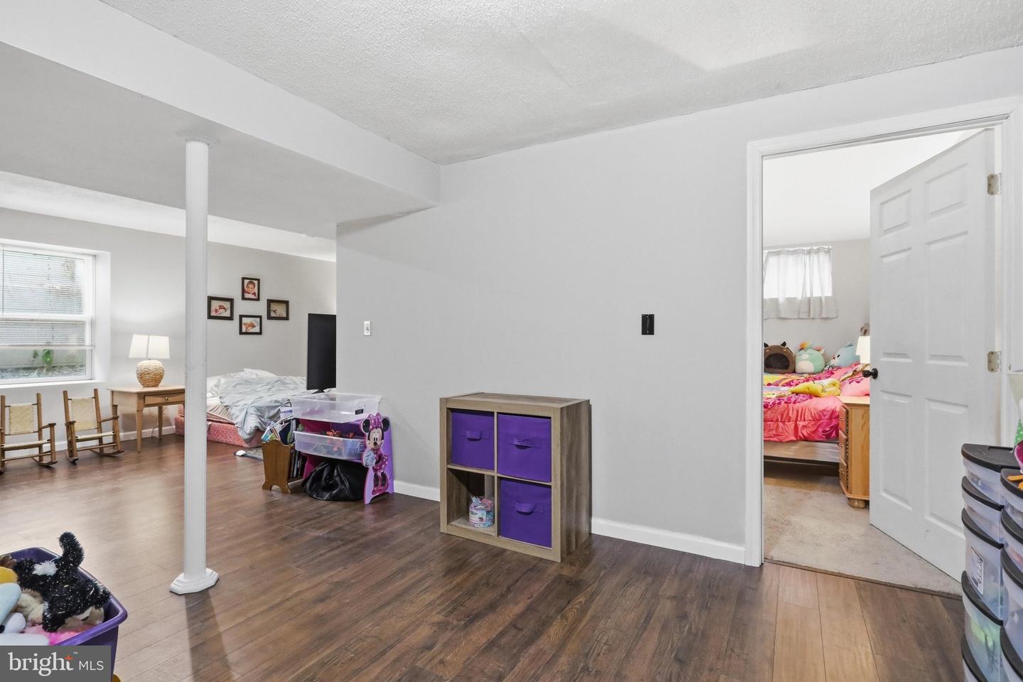 18 Larch Property Photo 28