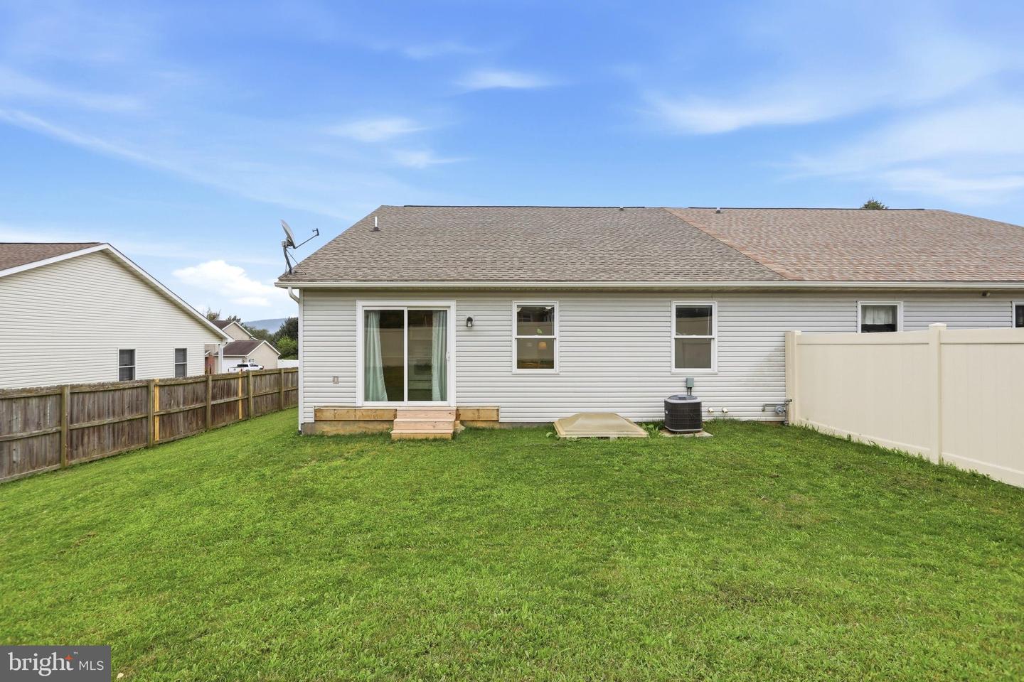 18 Larch Property Photo 36