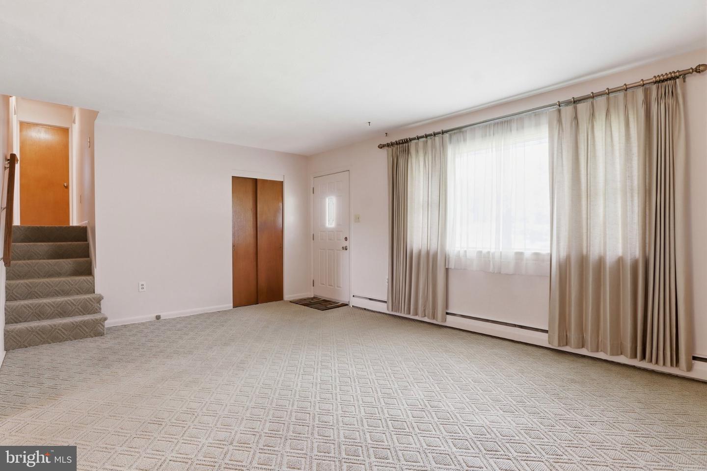 115 Allen Ct Property Photo 9