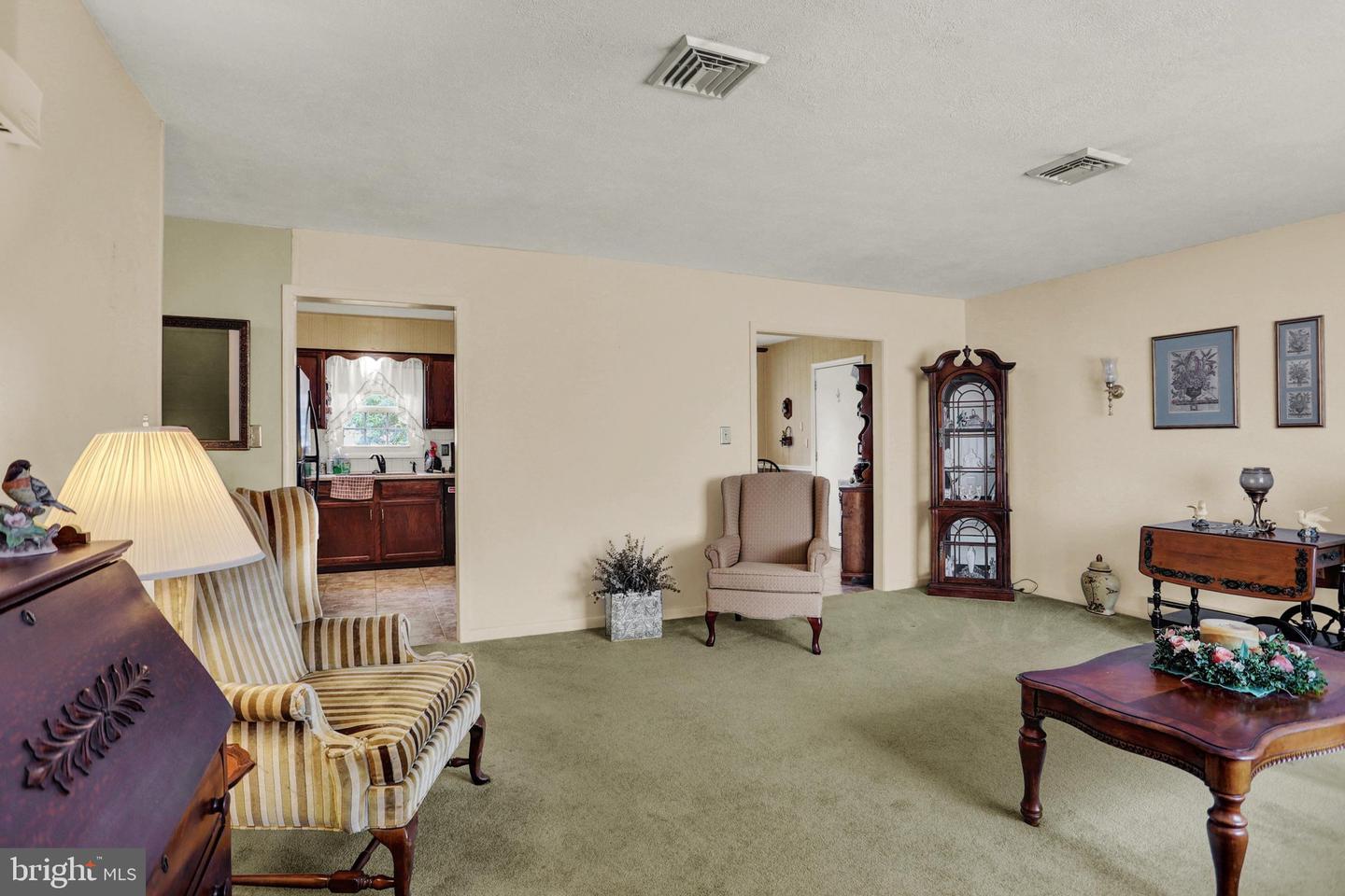 545 Boxwood Ln Property Photo 15