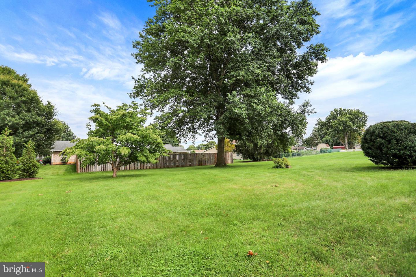545 Boxwood Ln Property Photo 36