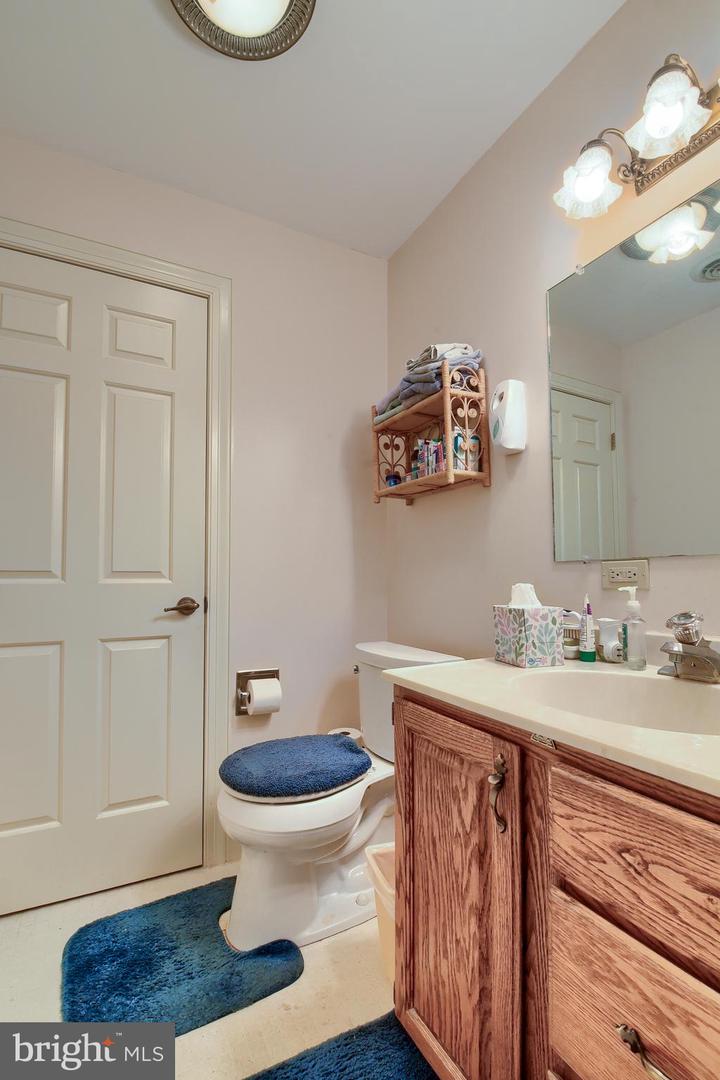 1202 White Birch Ln Property Photo 16