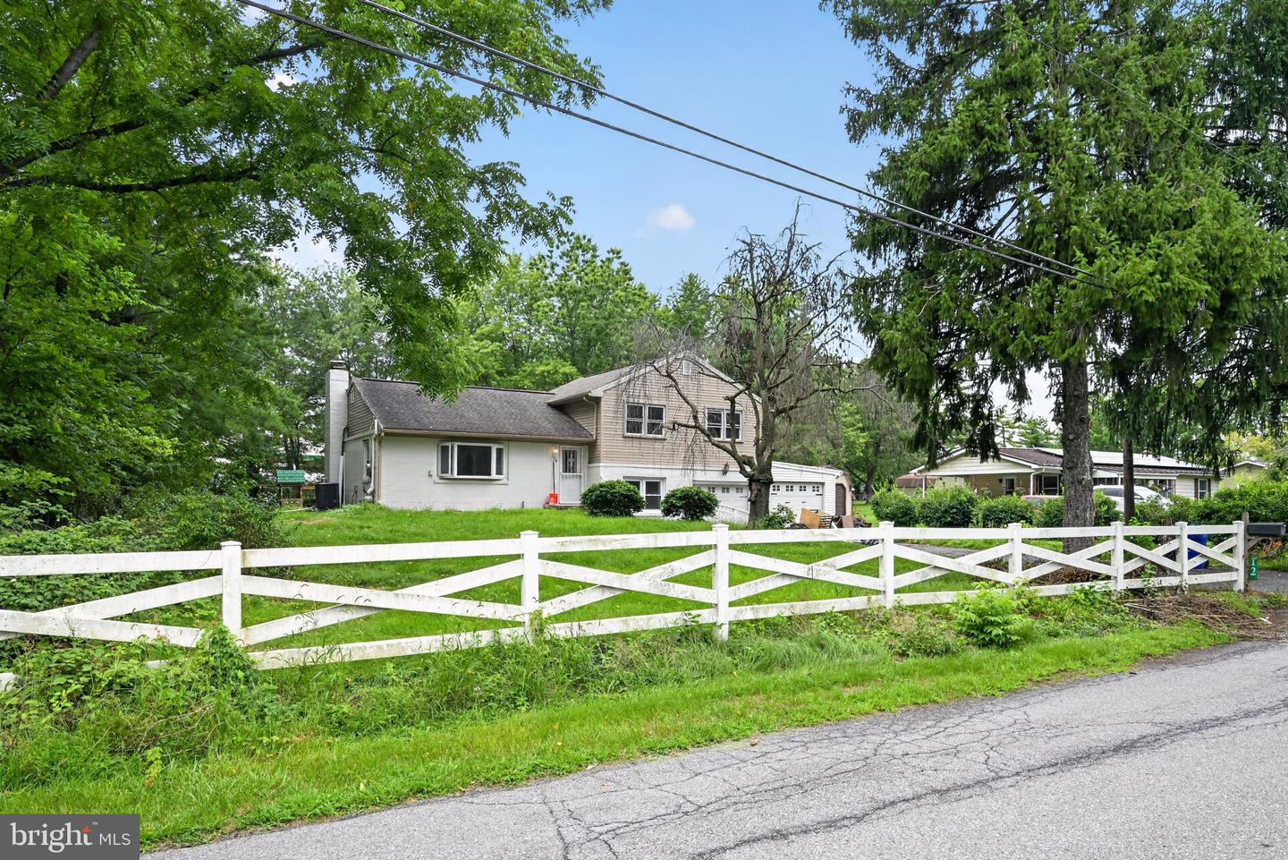12 N Letort Dr Property Photo 1