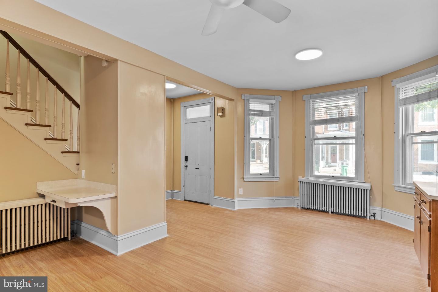 214 N College St Property Photo 5