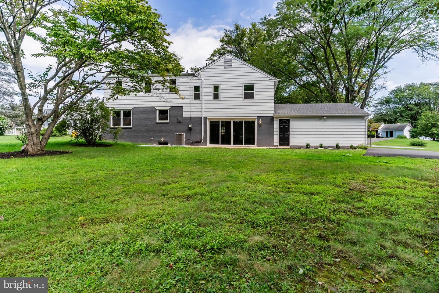 416 Allendale Way Property Photo 43