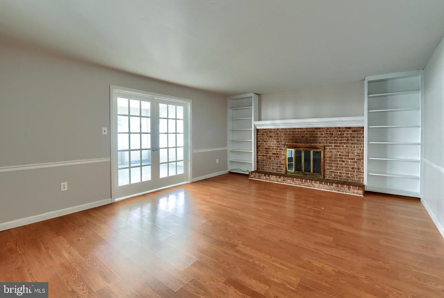 2204 Fenwick Ave Property Photo 17
