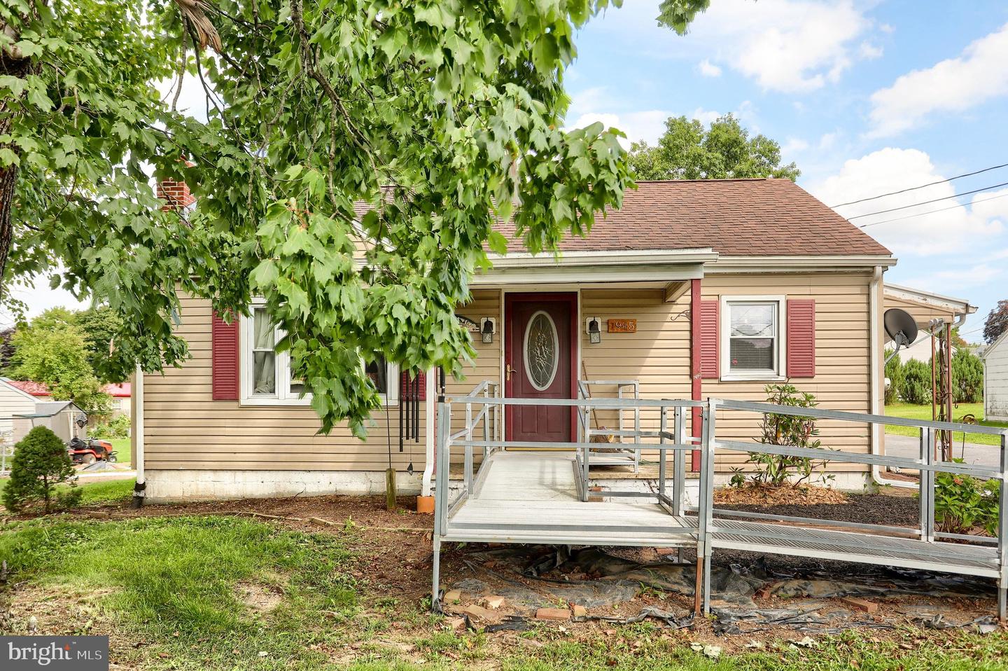 1945 SPRING RD