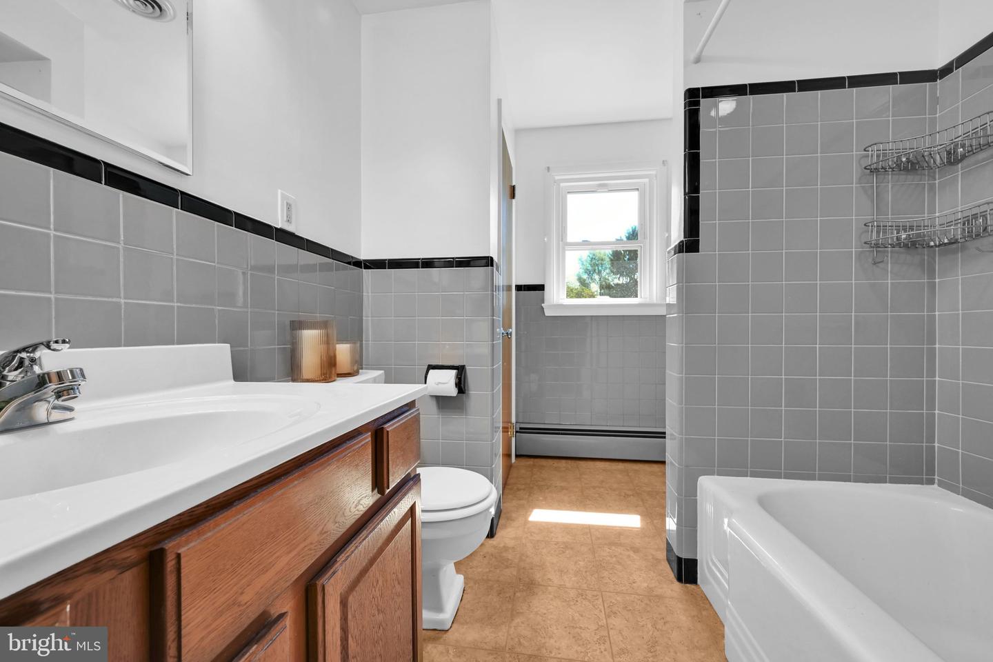 29 Fairfield St Property Photo 25