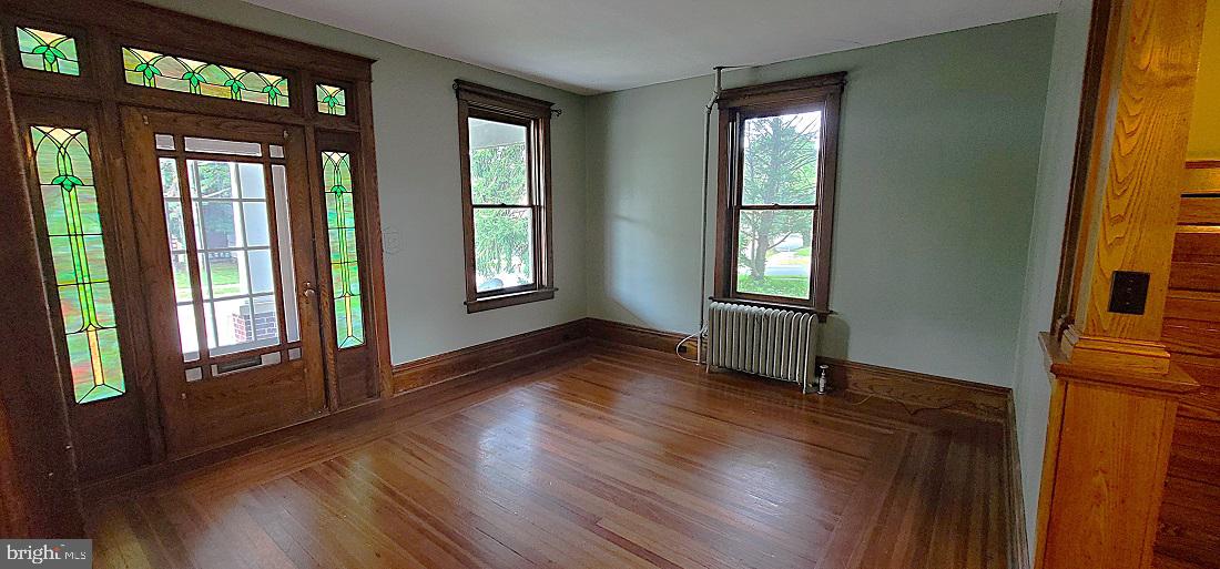 512 S Market St Property Photo 7