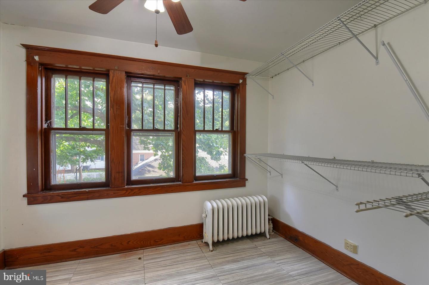 512 S Market St Property Photo 33