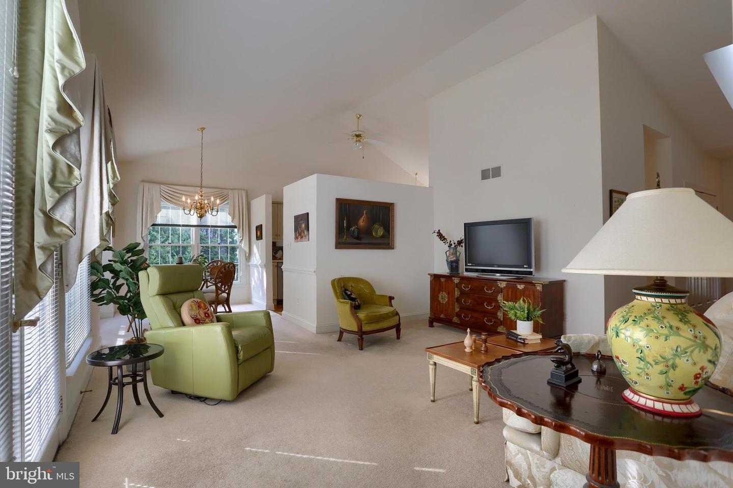 1121 Country Club Rd Property Photo 6