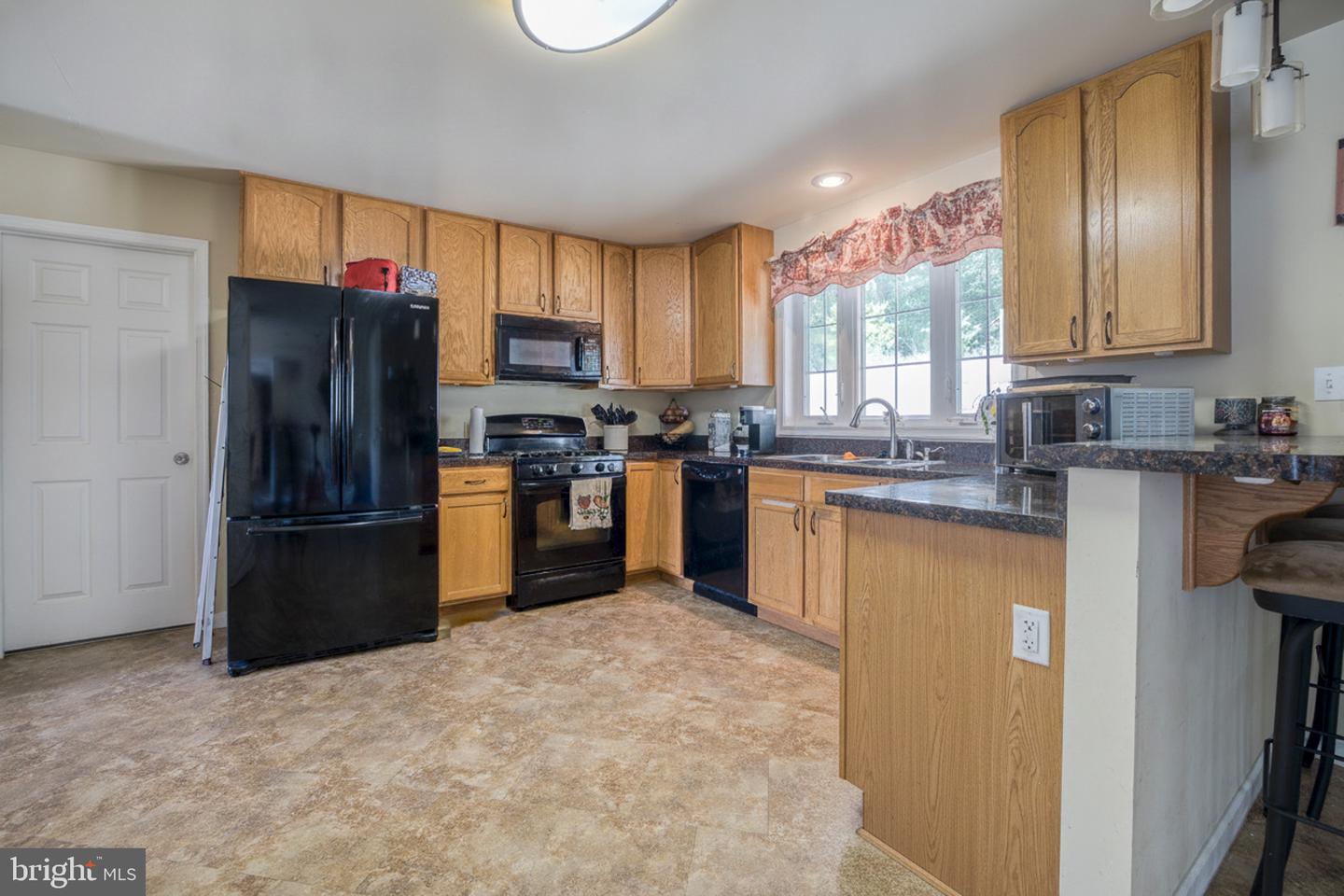 357 Pine Grove Rd Property Photo 8