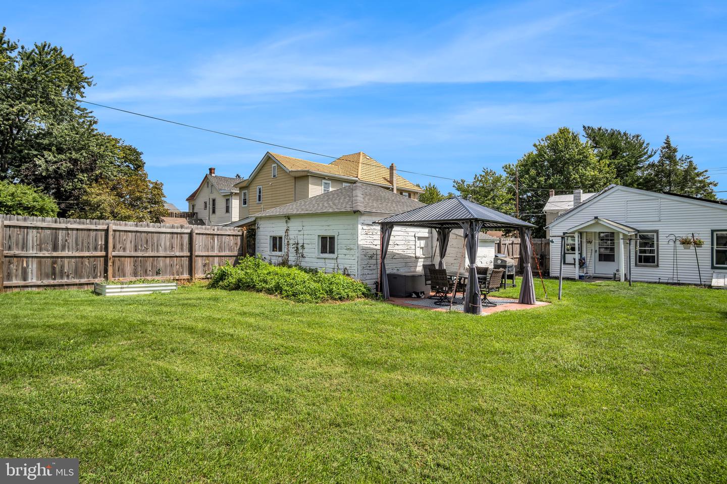 309 Chestnut St Property Photo 6