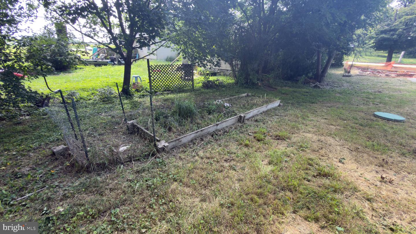 1506 W Trindle Rd Property Photo 15