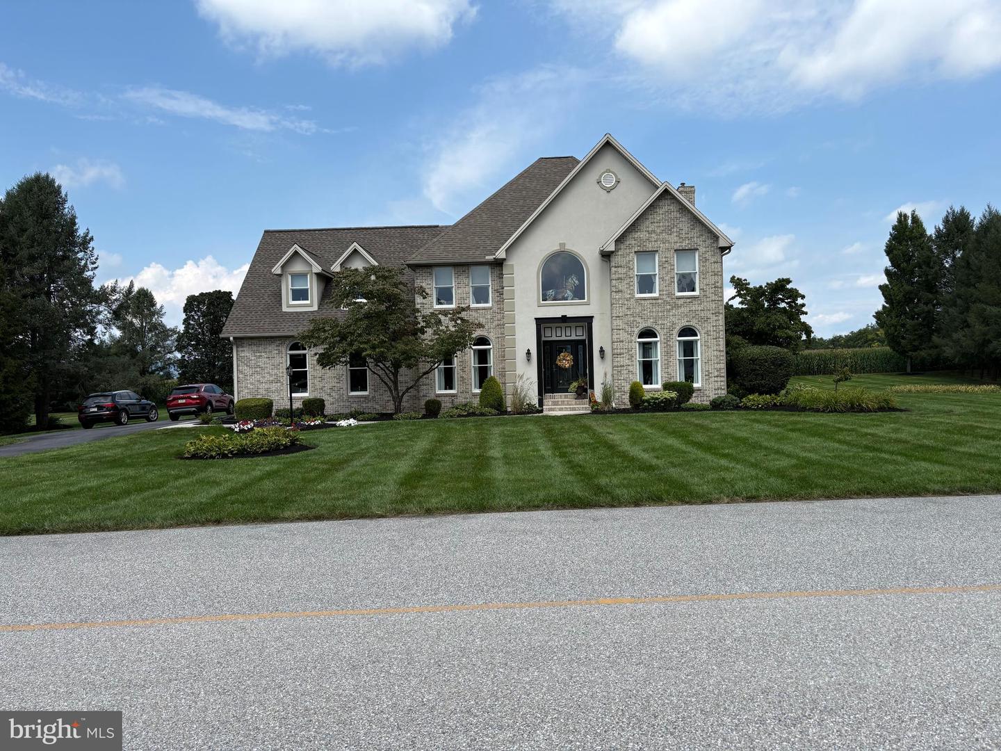 18 Tiffany Dr Property Photo 2