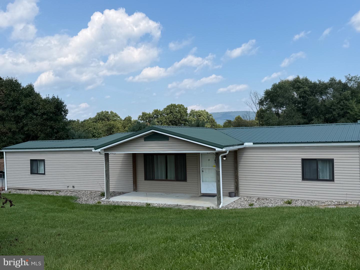 2 Middle Acres Property Photo 1