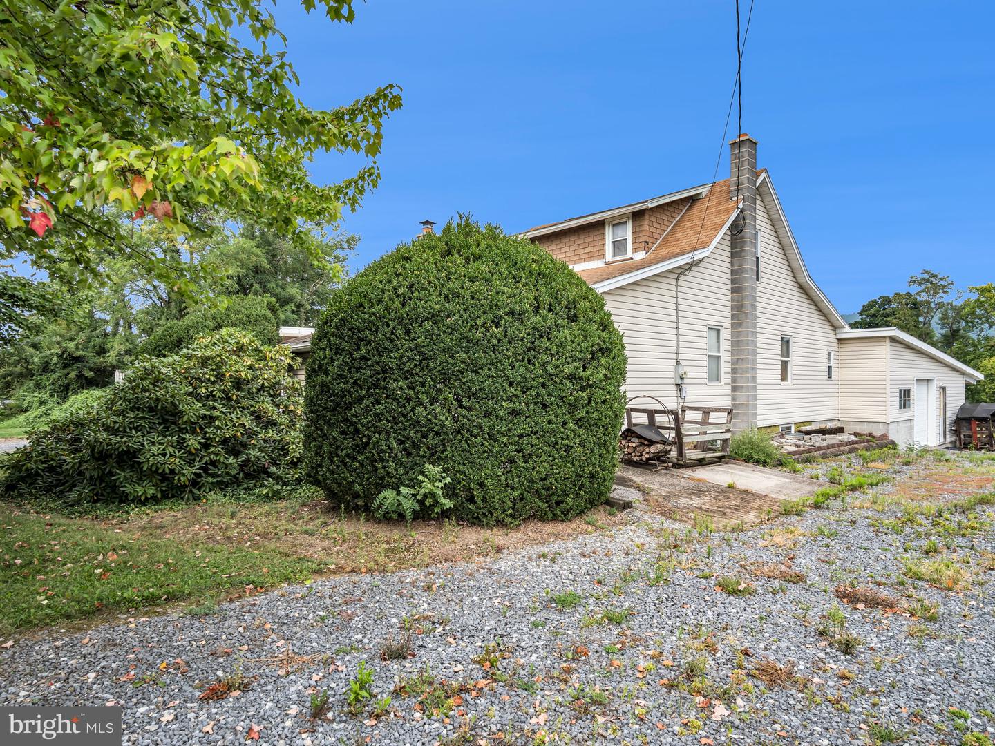 4460 Valley Rd Property Photo 20
